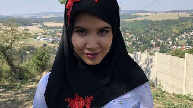 Sexwithmuslims - Lady Dee is obediently waiting for her horny husband [Muslim,Arab,Sex,Porn,Oriental porn,Blowjob]