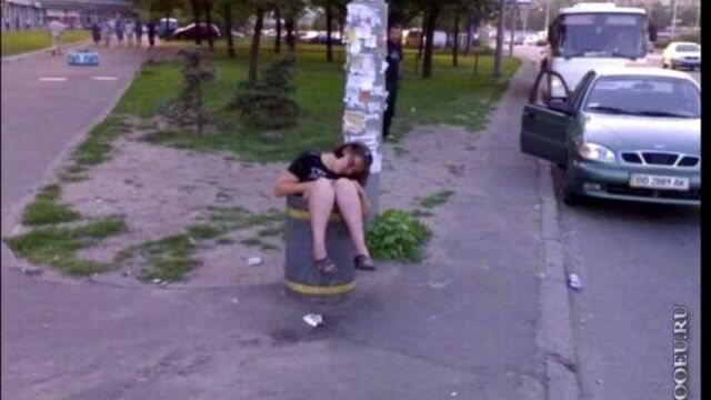Drunk girls. Pranksters
