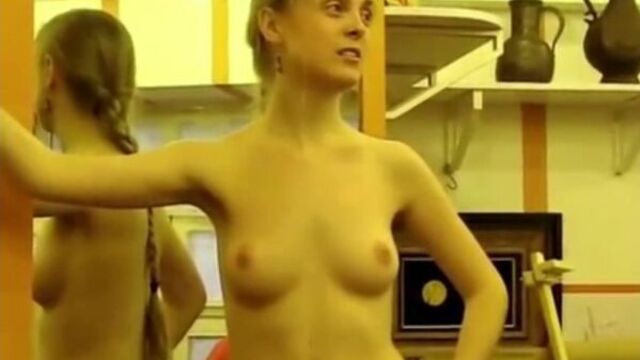 Only one naked – naked art model posing and reading poetry (in Russian)