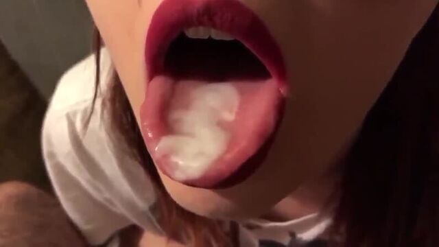 Cum swallowing close up