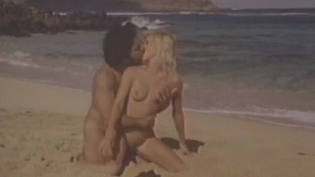 Retro porn on the beach