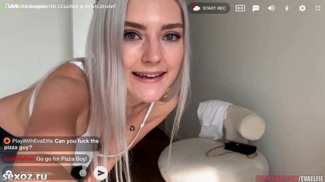 Pizza Delivery Guy Fucks Oiled Pussy During Live Stream on StripChat - Eva Elfie