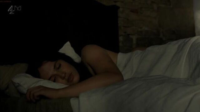 Jessica Brown Findlay naked in the movie Labyrinth (2012)