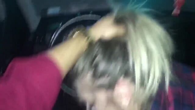 Sucks for iPhone, tries hard, porn blowjob in car