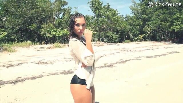▶ WOW WHAT!! model NICOLE MEJIA ARE BRAZILIAN WOMEN ON VACATION? !!!! (not porn, not sex, not erotica)