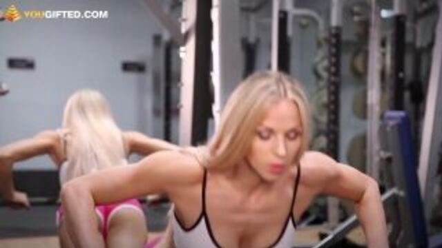 Maria Gavrilova. Exercises for the chest. Push-ups. All about sports, beauty and health. Not sex sex not porn porn
