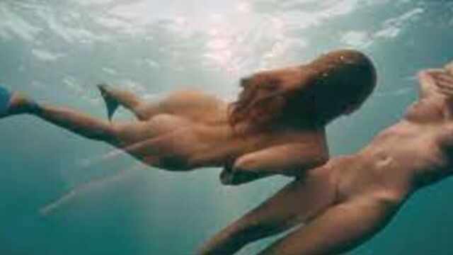 Jessica Szohr, Kelly Brook, Riley Steele - Piranha 3D (2010)