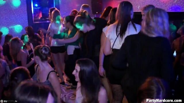 In a nightclub, girls and boys had an orgy and had sex. Porn, sex, xxx, sex.","duration":